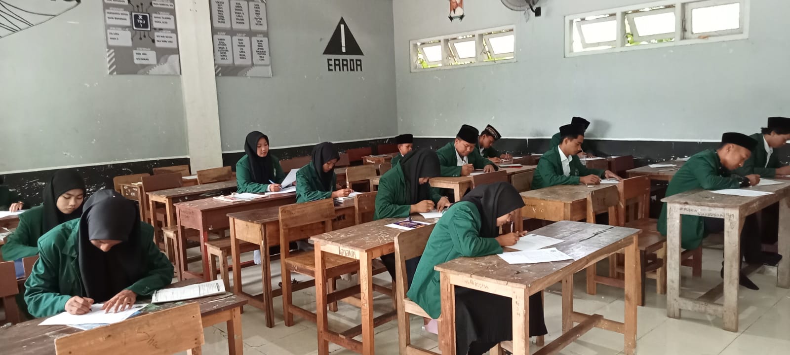 Pelaksanaan UAS STAI Al-Muntahy Berlangsung Khidmat dan Tertib